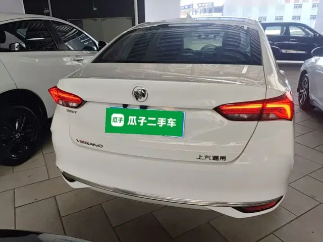 Buick Verano — Фото автомобиля 5