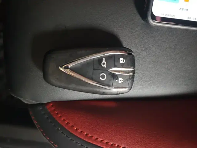 Changan Oushang X5 — Фото автомобиля 8