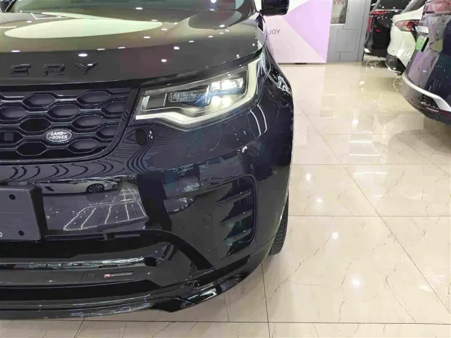 Land Rover Discovery — Фото автомобиля 11