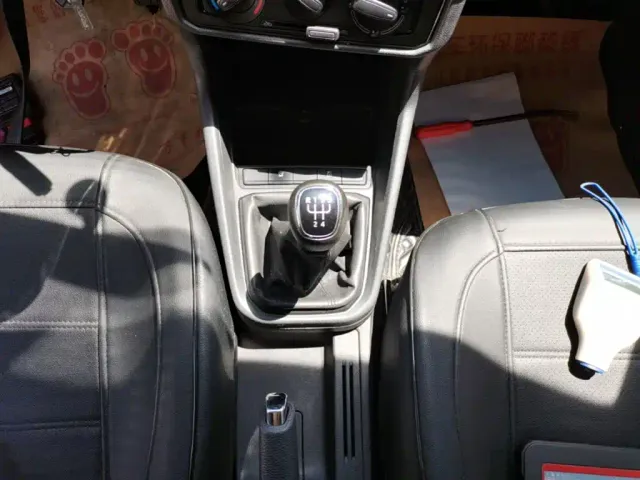 Skoda Rapid — Фото автомобиля 9