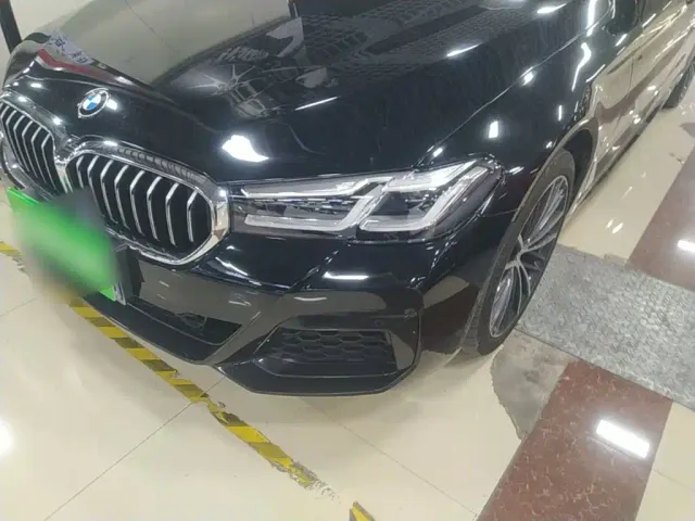 BMW 5 Series — Фото автомобиля 23