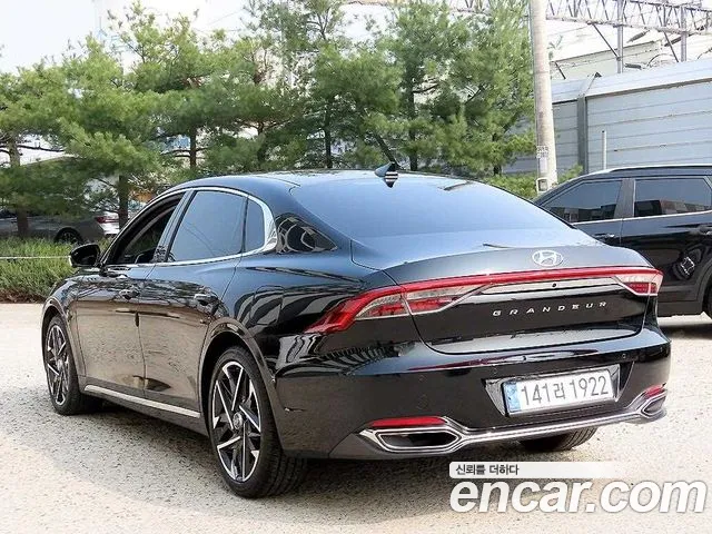 Hyundai Grandeur Grandeur (New) — Фото автомобиля 3