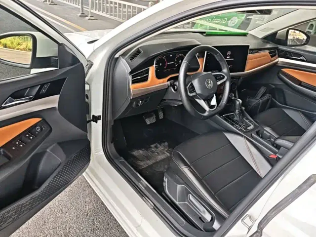 Volkswagen Bora — Фото автомобиля 11