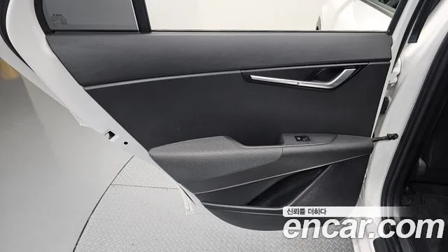 Kia Niro New — Фото автомобиля 14