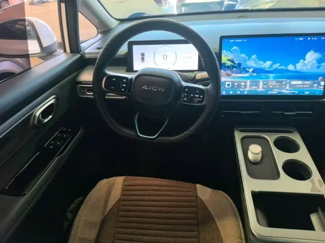 GAC Aion Y — Фото автомобиля 10