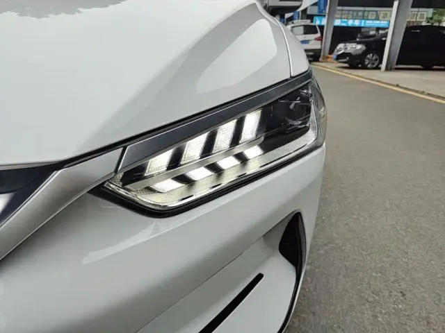 BYD Qin PLUS — Фото автомобиля 23