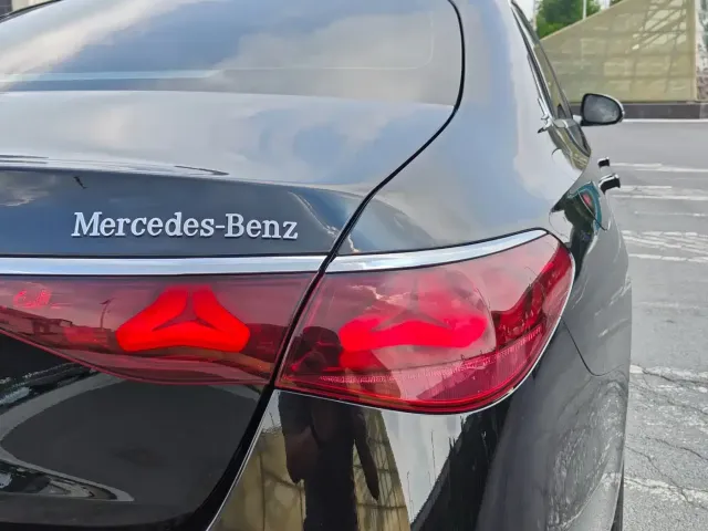 Mercedes-Benz Mercedes-Benz E-Class 2024 Facelift E 300 L Fashion — Фото автомобиля 9