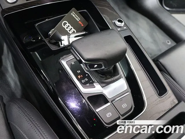 Audi Q5 40 TDI quattro Premium — Фото автомобиля 9