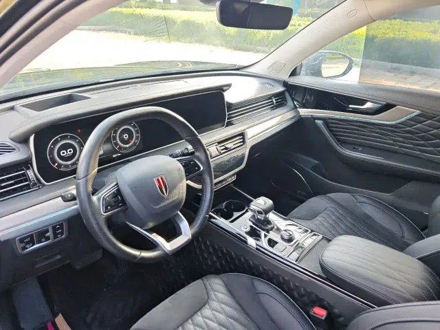 Hongqi HS5 — Фото автомобиля 7