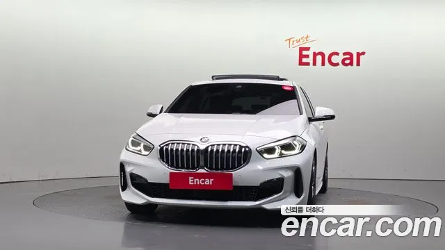 BMW 1 Series F40 — Фото автомобиля 3
