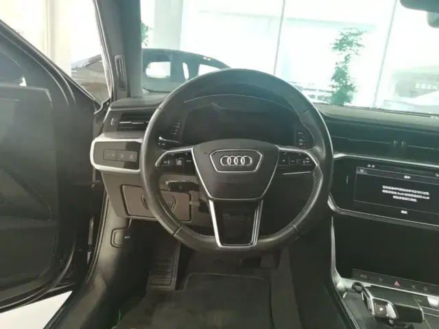 Audi A6L — Фото автомобиля 14