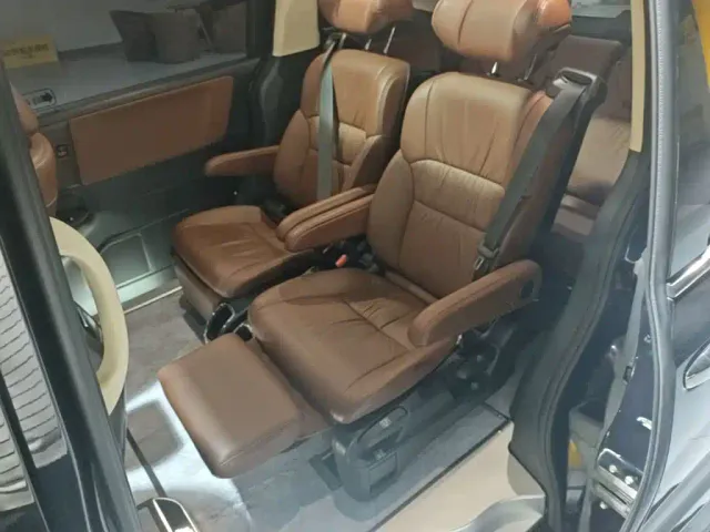 Honda Odyssey — Фото автомобиля 16