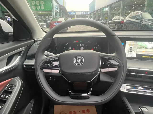 Changan Eado — Фото автомобиля 10