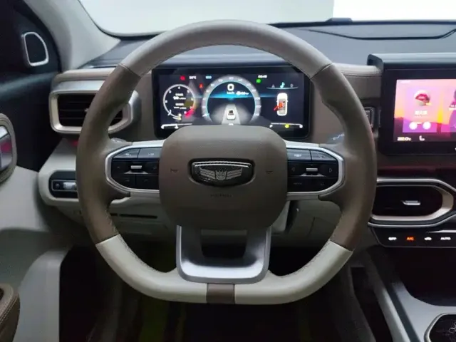 Geely ICON — Фото автомобиля 15