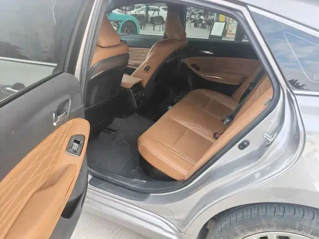 Toyota Avalon — Фото автомобиля 5