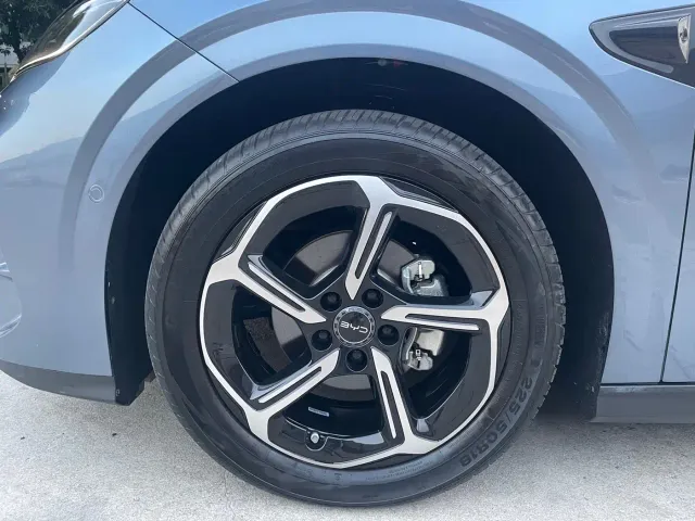 BYD Seal 06 GT — Фото автомобиля 13