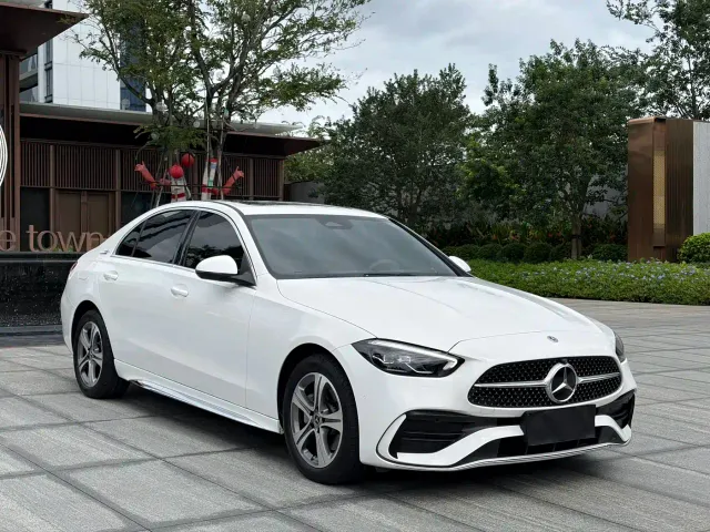 Mercedes-Benz C-Class — Фото автомобиля 4