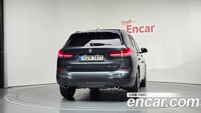 BMW X1 — Фото автомобиля 4