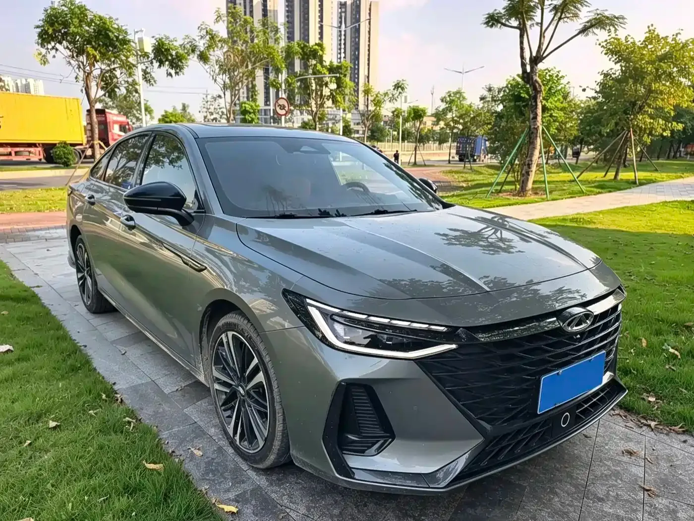 Chery Arrizo 8 2023 Model High Energy Edition 2.0T DCT Power — Фото автомобиля 3
