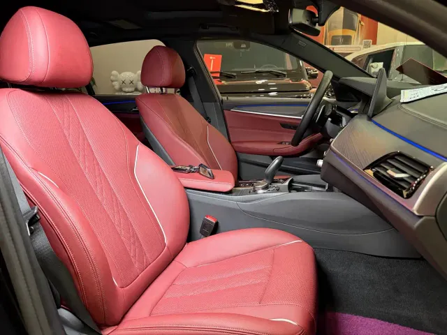 BMW 5 Series — Фото автомобиля 13