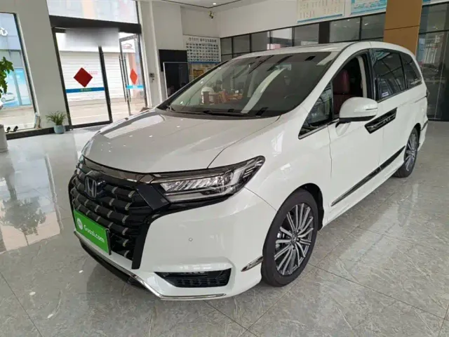 Фотография автомобиля — Honda Elysion