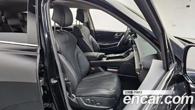 Genesis GV80 2.5T Бензин AWD — Фото автомобиля 12