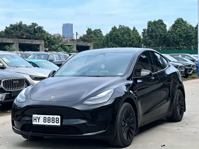 Фотография автомобиля — Tesla Model Y