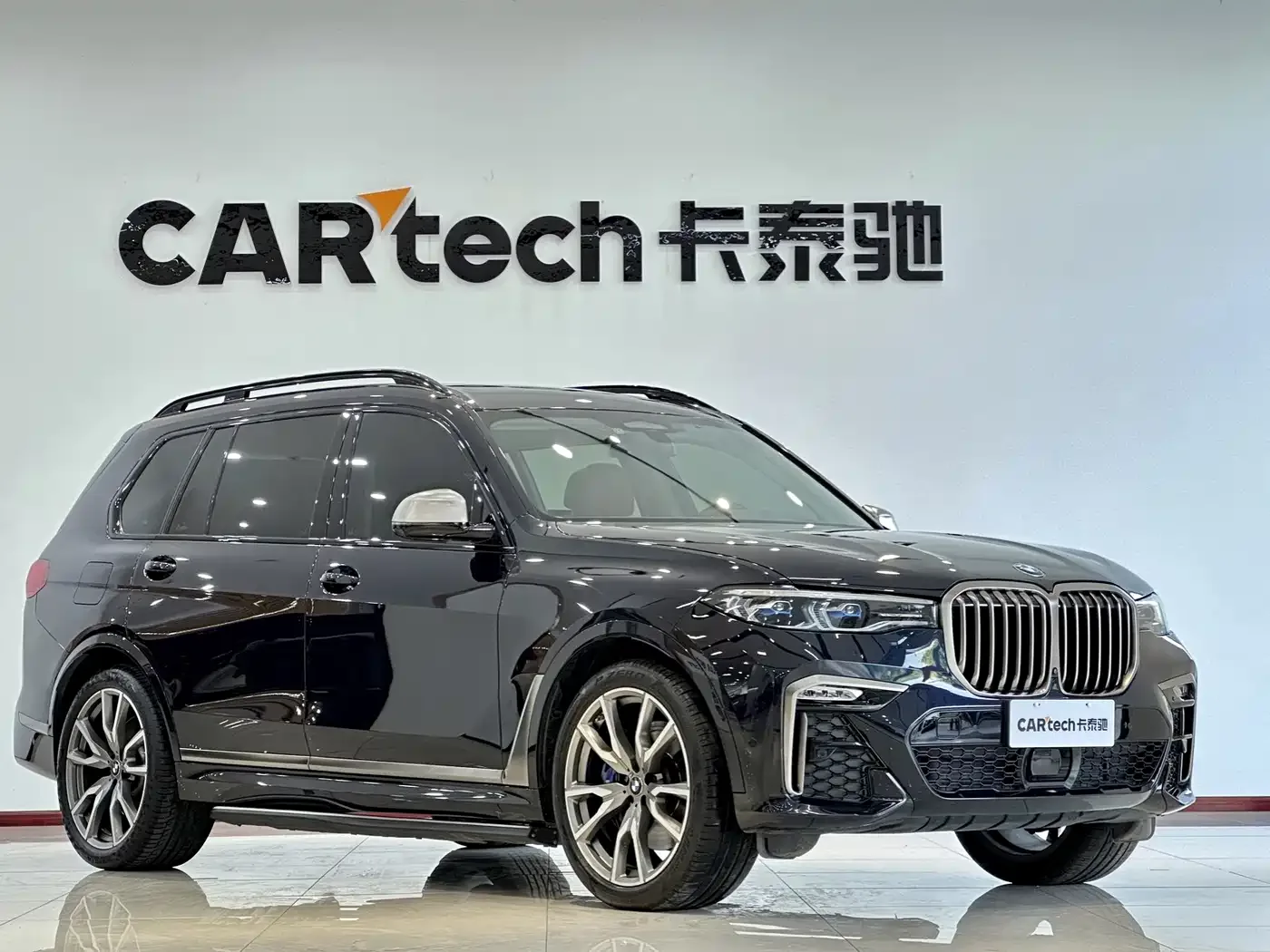 BMW BMW X7 2022 xDrive M50i — Фото автомобиля 3