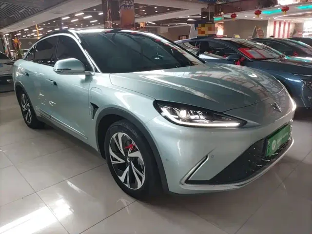 Arcfox Alpha S — Фото автомобиля 3