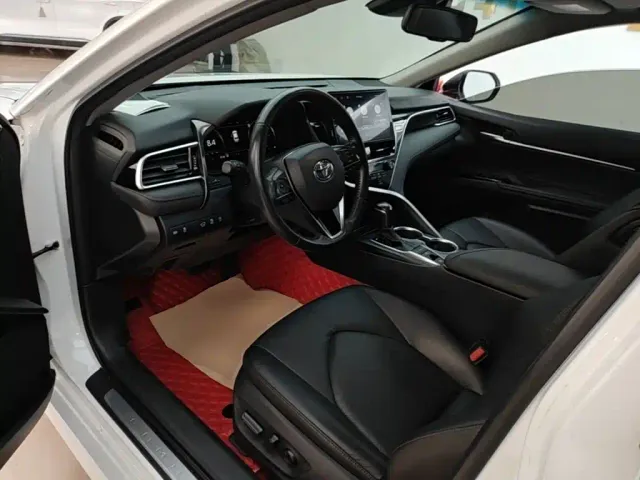 Toyota Camry — Фото автомобиля 15