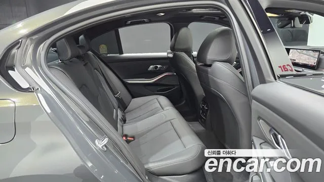 BMW 3-Series 3 серия (G20) 320i M Sport — Фото автомобиля 10