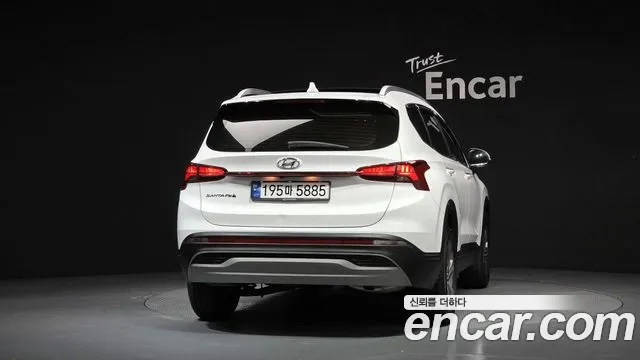 Hyundai Santafe Новый Santa Fe Дизель 2.2 2WD — Фото автомобиля 4