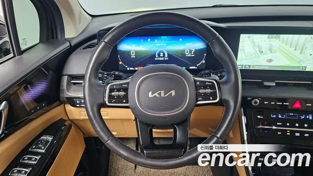 Kia Canival — Фото автомобиля 10