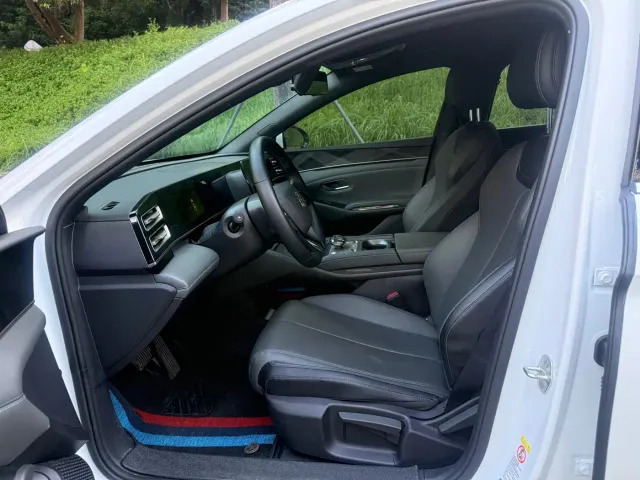 BYD Qin L — Фото автомобиля 16
