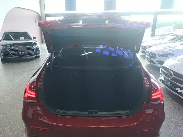 Mercedes-Benz A-Class — Фото автомобиля 18