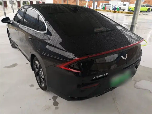 Wuling Starlight — Фото автомобиля 22