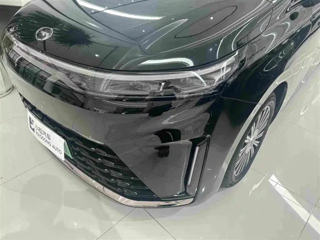 GAC Trumpchi E8 — Фото автомобиля 3