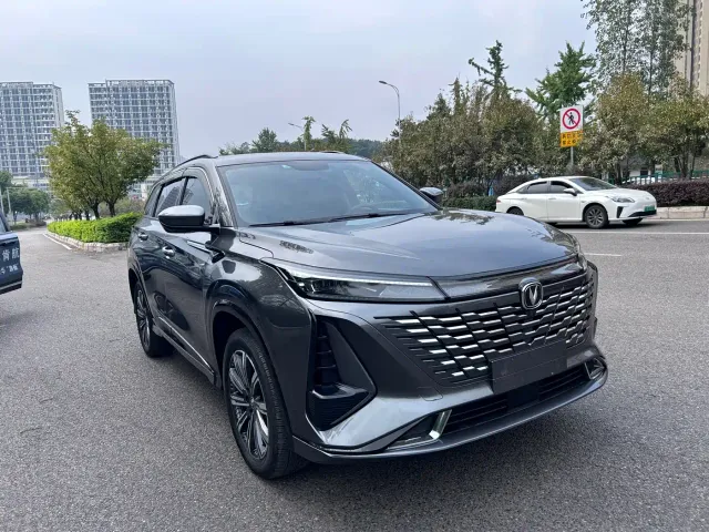 Changan CS75 Plus — Фото автомобиля 2