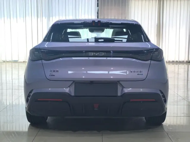 BYD Seal 06 GT — Фото автомобиля 4