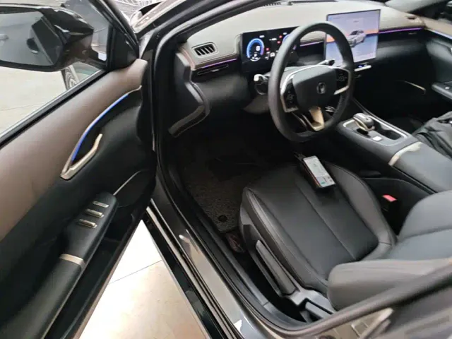 Changan Eado — Фото автомобиля 15