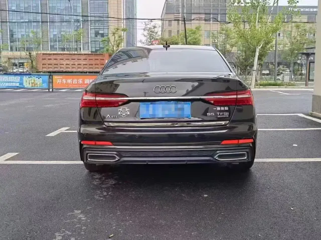 Audi A6L — Фото автомобиля 9