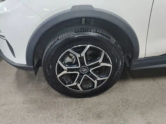 BYD Yuan Pro — Фото автомобиля 22