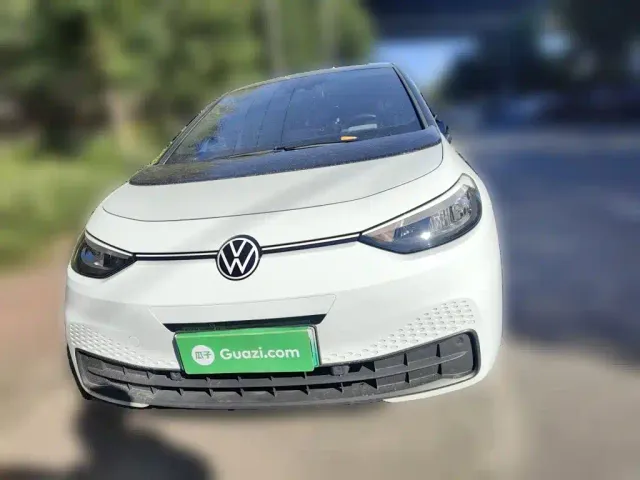 Volkswagen ID.3 — Фото автомобиля 2