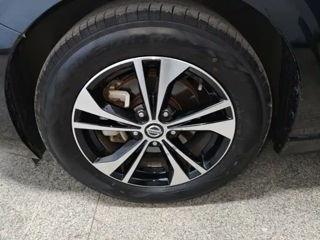 Nissan Sylphy — Фото автомобиля 22