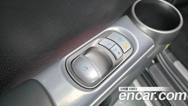 Genesis GV60 — Фото автомобиля 26