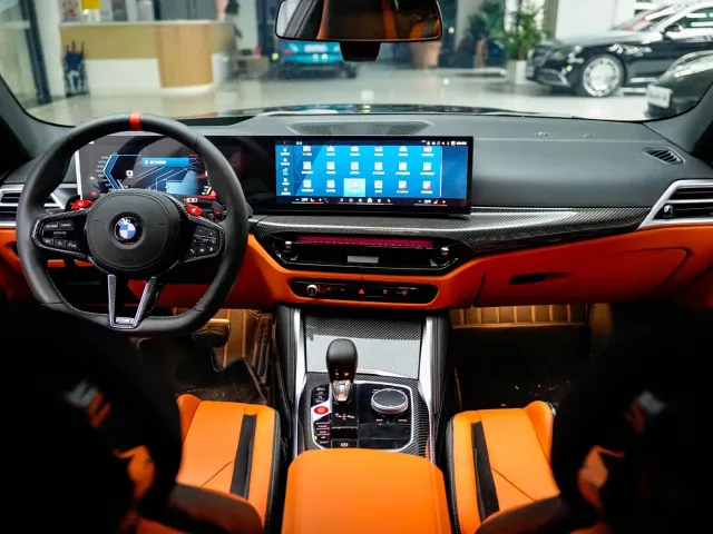 BMW M4 — Фото автомобиля 3