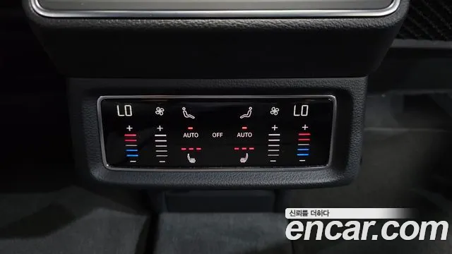 Audi e-tron — Фото автомобиля 16