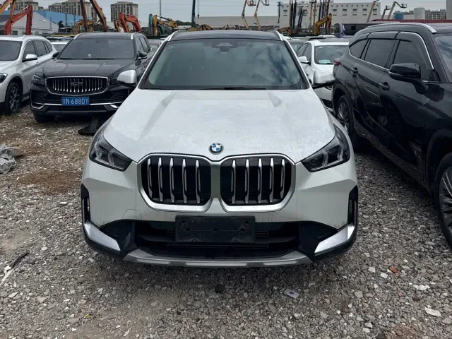 BMW X1 — Фото автомобиля 2
