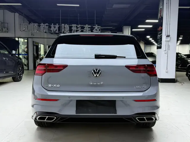 Volkswagen Golf — Фото автомобиля 5