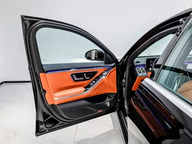 Mercedes-Benz S-Class — Фото автомобиля 8